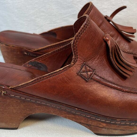 Womans 11B Vintage Leather Wood Clogs Hippie Boho EUC - Picture 3 of 16